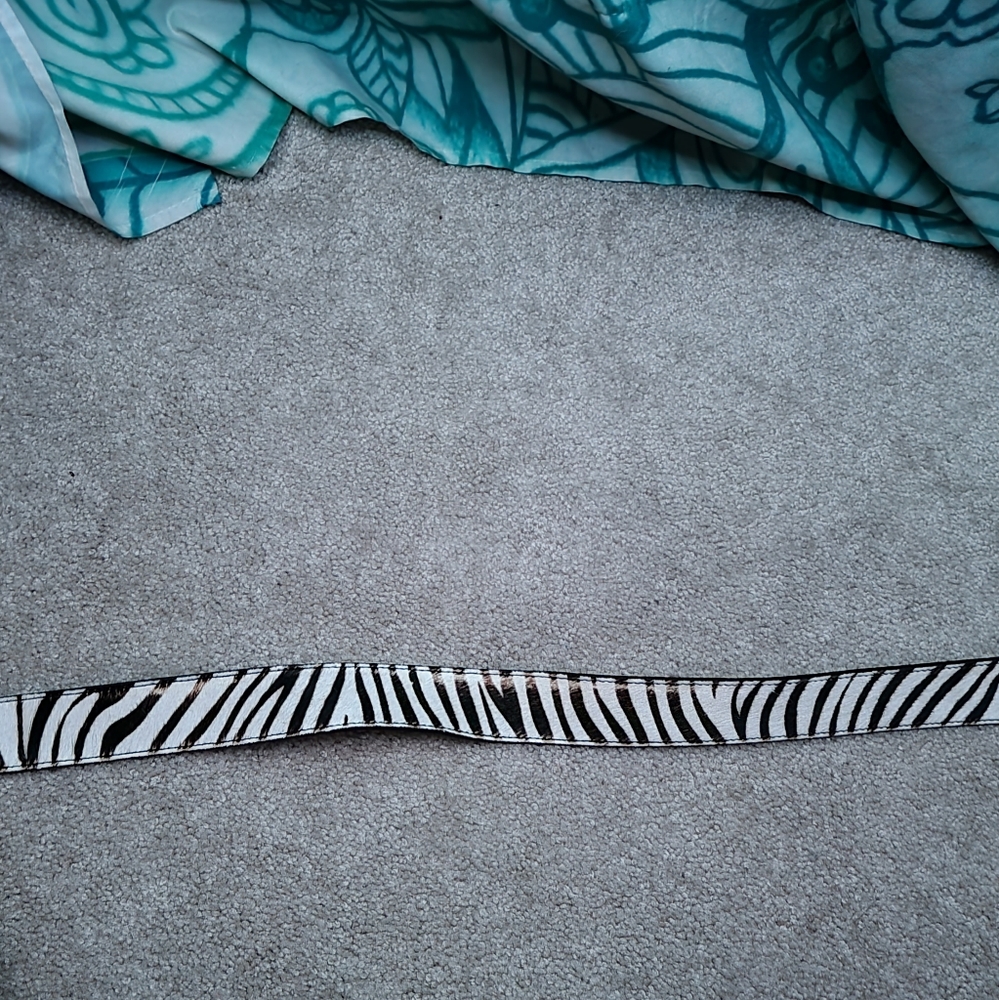 🏁 Michael Kors Zebra Print Dyed Cow Hair Belt - Size L - Picture 9 of 10